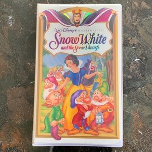 Disney Snow White and the Seven Dwarfs.  RARE Collectors Item!